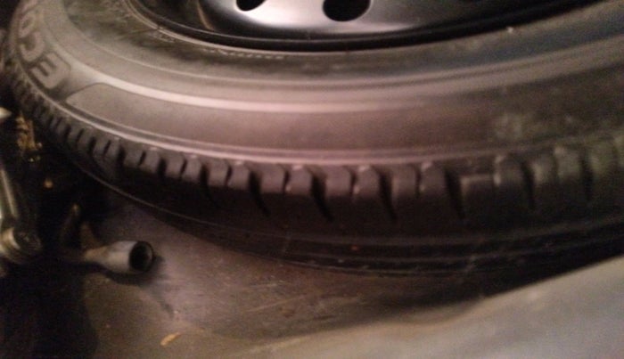 2018 Maruti Dzire VXI, Petrol, Manual, 82,368 km, tyre