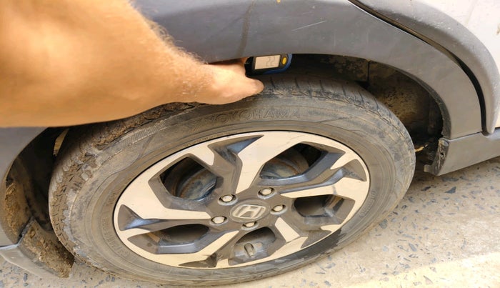 2016 Honda BR-V 1.5L I- DTEC V, Diesel, Manual, 1,49,424 km, tyre