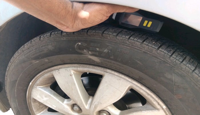 2014 Hyundai Xcent S (O) 1.2, Petrol, Manual, 87,255 km, tyre