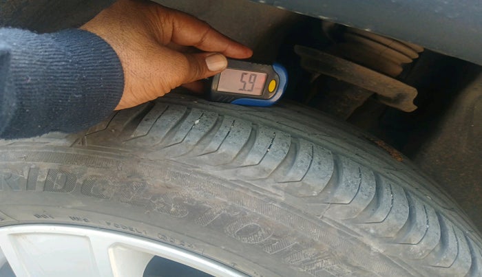 2021 Jeep Compass LONGITUDE (O) 2.0 DIESEL, Diesel, Manual, 84,160 km, tyre