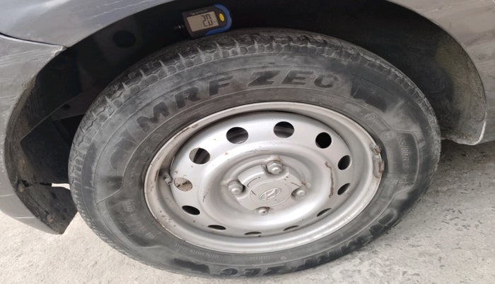 2015 Hyundai i10 MAGNA 1.1, Petrol, Manual, 40,671 km, tyre