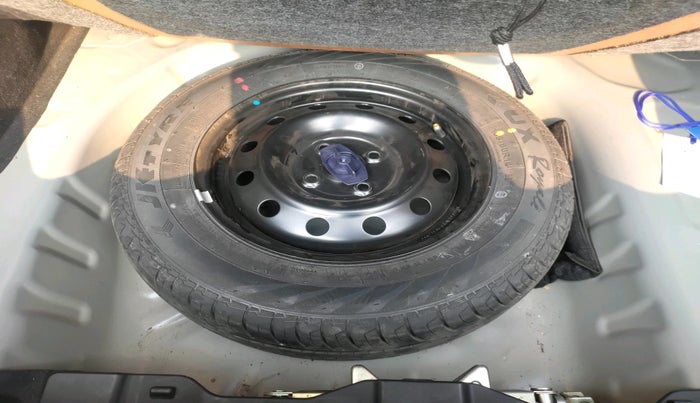 2021 Maruti Dzire VXI, Petrol, Manual, 50,104 km, tyre