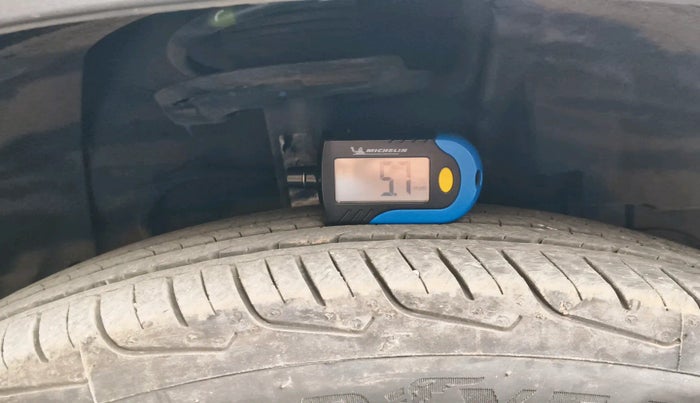 2024 Tata NEXON Pure S 1.2 iCNG, Petrol, Manual, 10,402 km, tyre