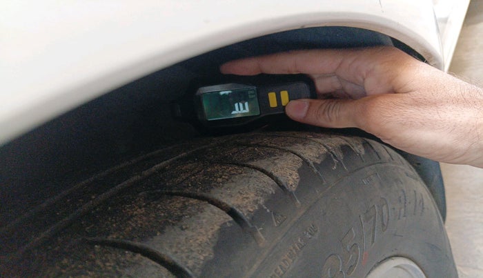 2010 Hyundai i20 SPORTZ 1.4 CRDI, Diesel, Manual, 1,24,369 km, tyre