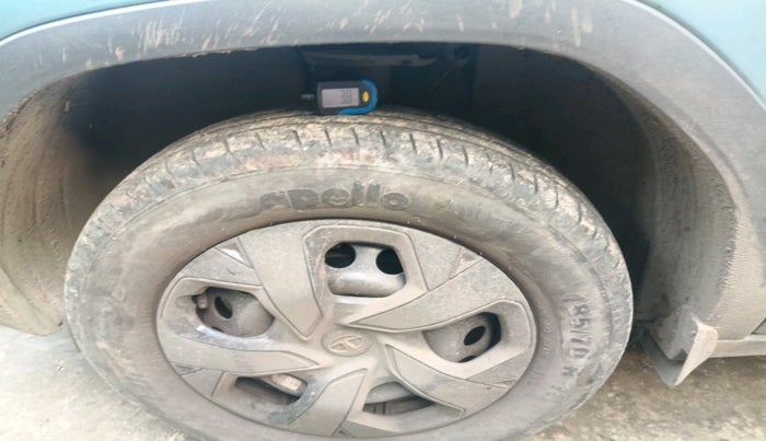 2023 Tata PUNCH ADVENTURE MT, Petrol, Manual, 37,403 km, tyre