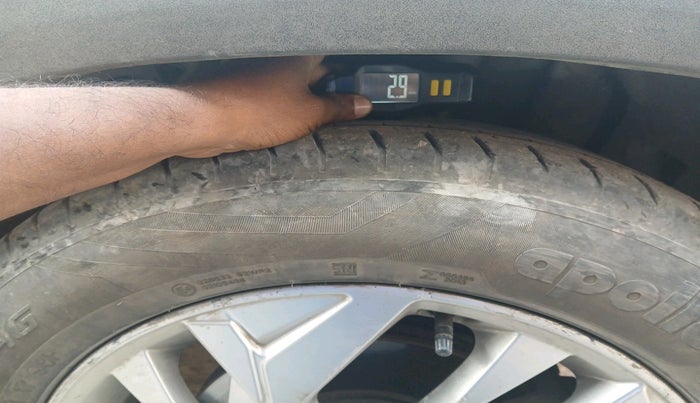 2021 Hyundai Creta SX 1.5 PETROL, Petrol, Manual, 54,338 km, tyre