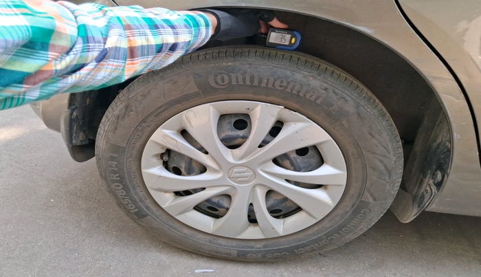 2021 Maruti Swift VXI AMT, Petrol, Automatic, 1,18,168 km, tyre