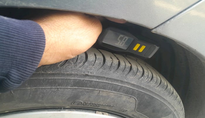 2016 Maruti Celerio ZXI, Petrol, Manual, 62,023 km, tyre