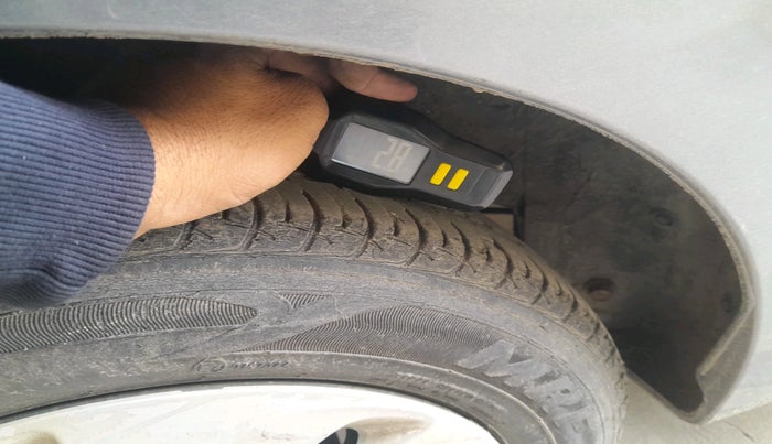 2016 Maruti Celerio ZXI, Petrol, Manual, 62,023 km, tyre