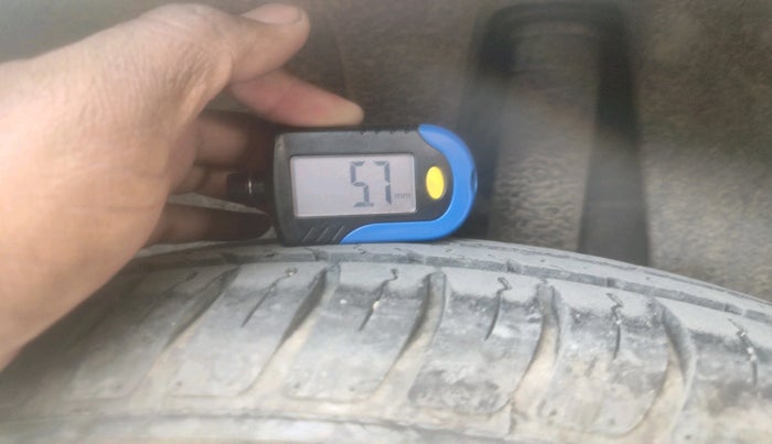 2019 Maruti Swift VXI AMT, Petrol, Automatic, 20,879 km, tyre