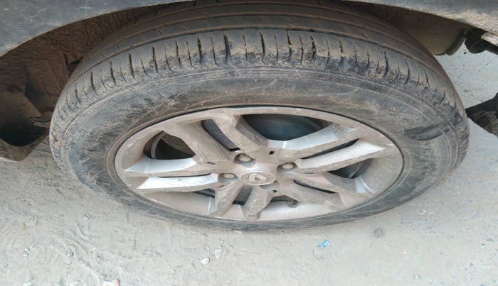 2019 Renault TRIBER RXZ, Petrol, Manual, 59,725 km, tyre