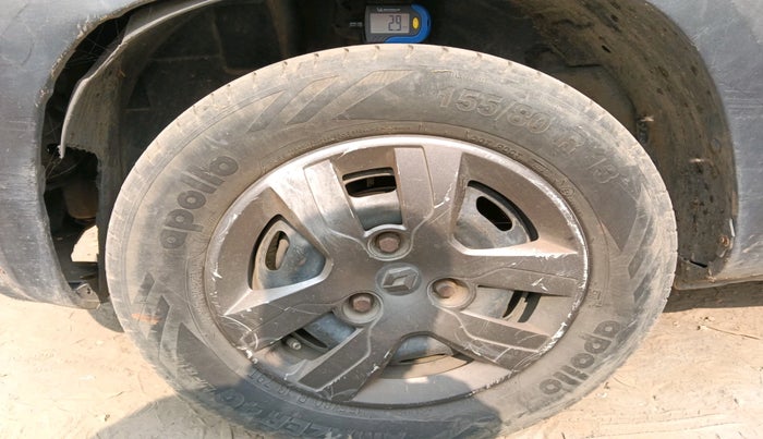 2016 Renault Kwid RXT 1.0, Petrol, Manual, 1,15,722 km, tyre