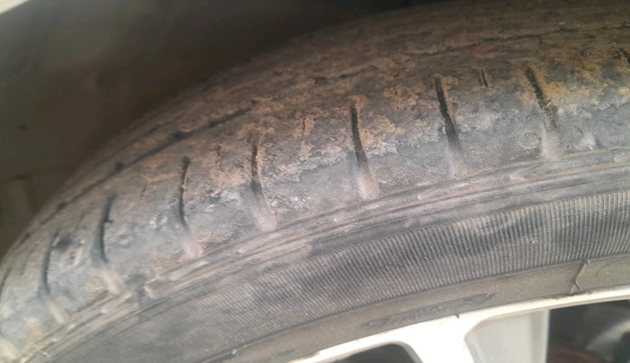 2018 Maruti Ciaz ALPHA DIESEL 1.3, Diesel, Manual, 49,913 km, tyre