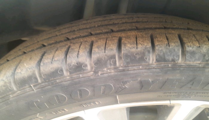 2018 Maruti Ciaz ALPHA DIESEL 1.3, Diesel, Manual, 49,913 km, tyre