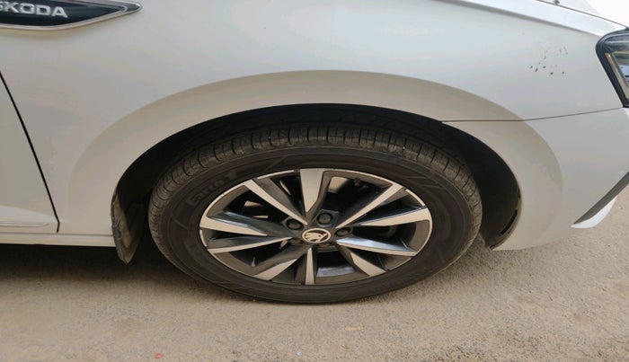 2023 Skoda SLAVIA STYLE 1.5L TSI DSG, Petrol, Automatic, 54,005 km, tyre