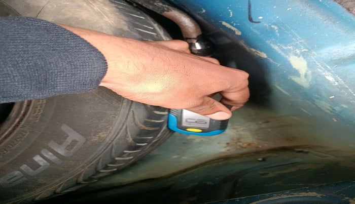 2013 Ford Figo TITANIUM 1.4 DIESEL, Diesel, Manual, 1,33,133 km, tyre