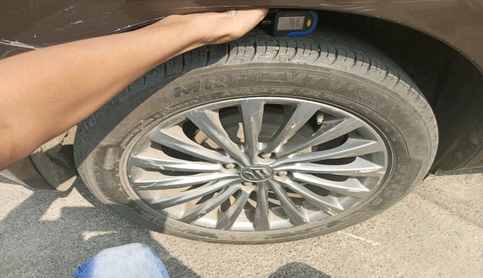 2016 Maruti Ciaz ZDI+ SHVS, Diesel, Manual, 1,60,913 km, tyre