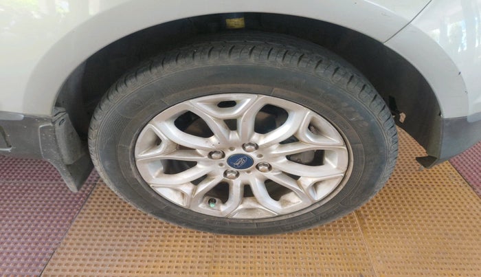 2014 Ford Ecosport TITANIUM 1.5L DIESEL, Diesel, Manual, 1,67,217 km, tyre