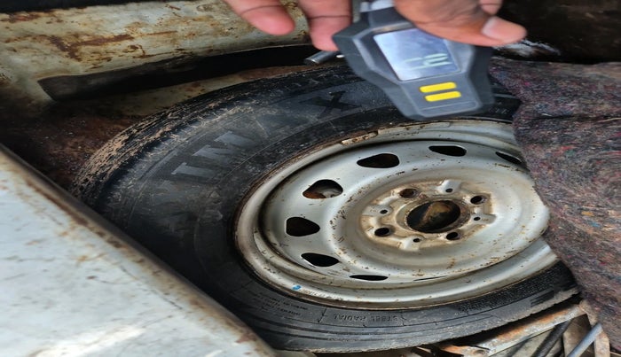 2015 Tata Indica EV2 LS, Diesel, Manual, 1,75,002 km, tyre