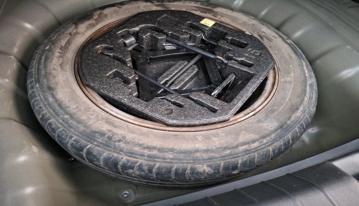 2018 Hyundai New Elantra 2.0 SX(O) AT PETROL, Petrol, Automatic, 33,171 km, tyre