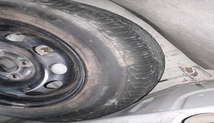 2014 Ford Figo EXI 1.2 PETROL, Petrol, Manual, 27,840 km, tyre