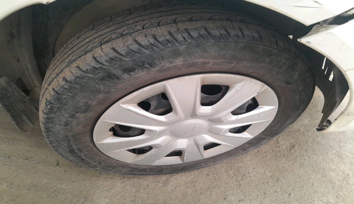 2014 Ford Figo EXI 1.2 PETROL, Petrol, Manual, 27,840 km, tyre