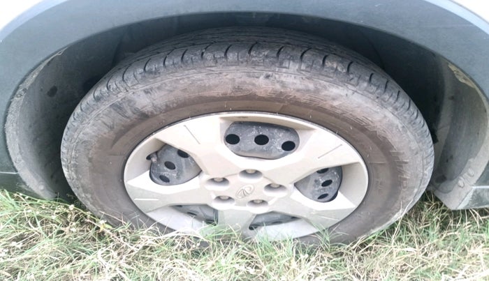 2022 Mahindra XUV300 W6 1.5 DIESEL AMT, Diesel, Automatic, 57,067 km, tyre