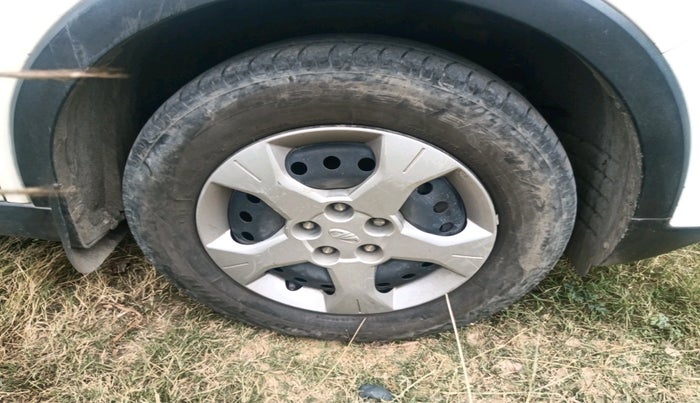 2022 Mahindra XUV300 W6 1.5 DIESEL AMT, Diesel, Automatic, 57,067 km, tyre