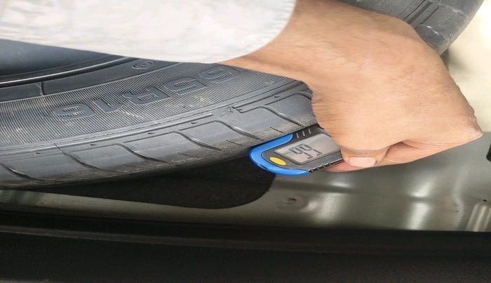 2020 KIA SELTOS HTX PLUS AT1.5 DIESEL, Diesel, Automatic, 1,06,297 km, tyre