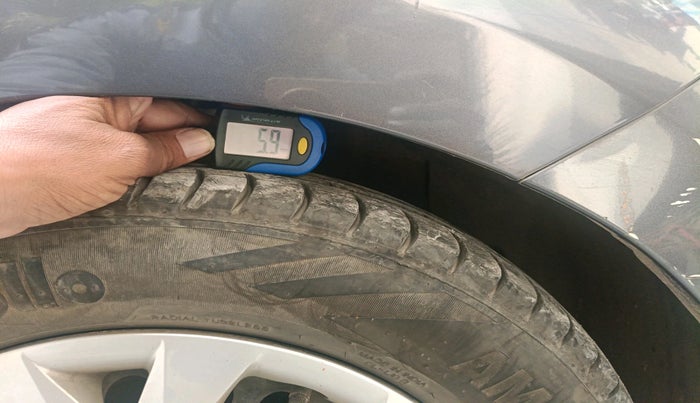 2014 Hyundai Grand i10 SPORTZ 1.2 KAPPA VTVT, Petrol, Manual, 39,760 km, tyre