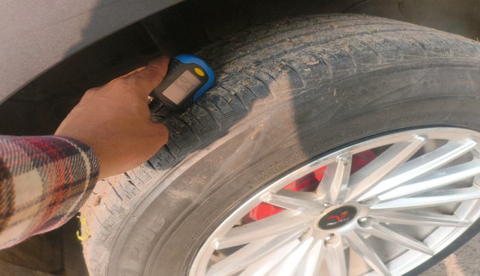 2021 KIA SONET HTX 1.5, Diesel, Manual, 39,974 km, tyre