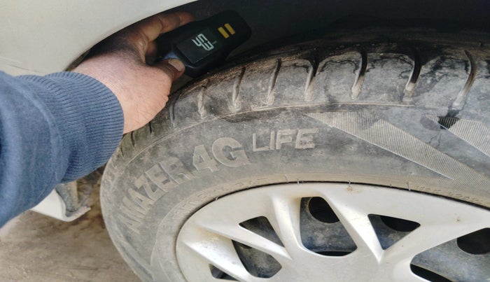 2015 Ford Figo Aspire TREND 1.2 PETROL, Petrol, Manual, 1,08,628 km, tyre