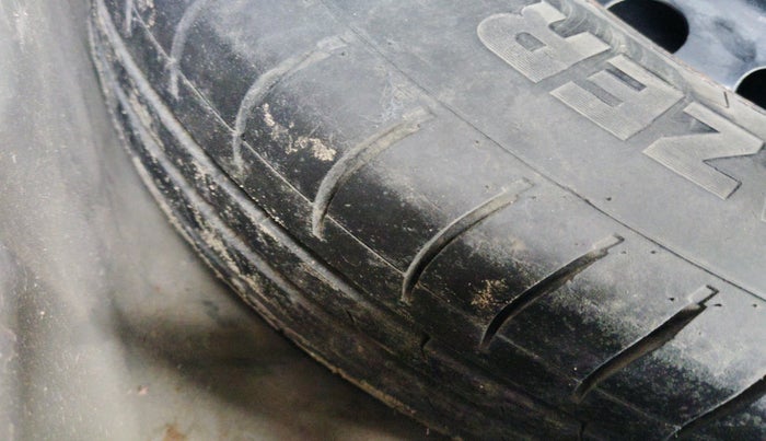 2015 Ford Figo Aspire TREND 1.2 PETROL, Petrol, Manual, 1,08,628 km, tyre