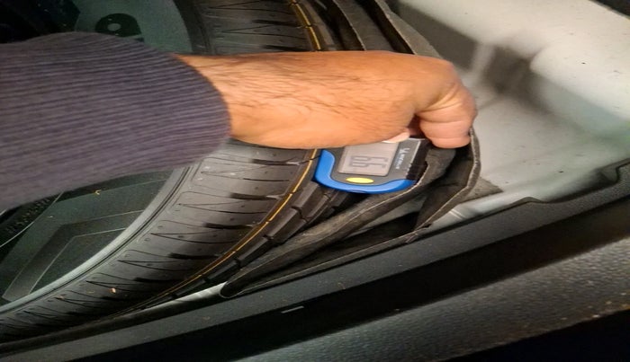 2022 MG ASTOR SAVVY 1.5 CVT, Petrol, Automatic, 25,241 km, tyre