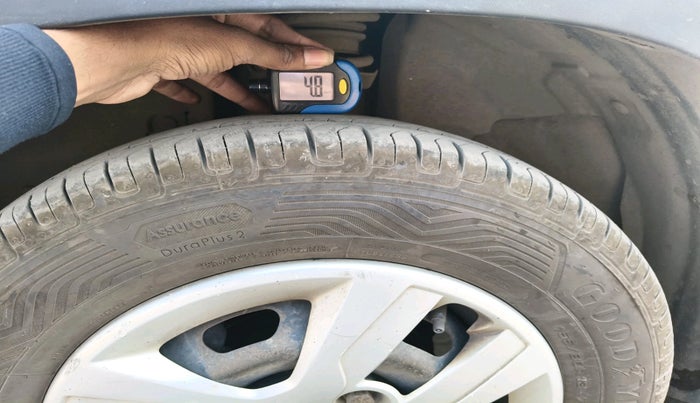 2016 Renault Kwid RXT 0.8, Petrol, Manual, 1,01,500 km, tyre