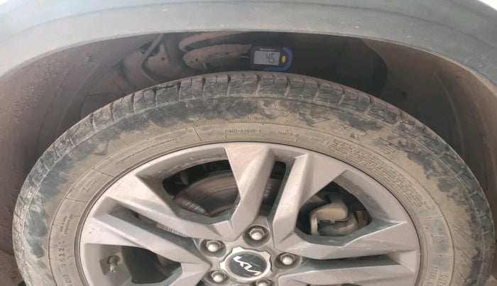 2022 KIA SELTOS HTX 1.5 PETROL, Petrol, Manual, 43,294 km, tyre