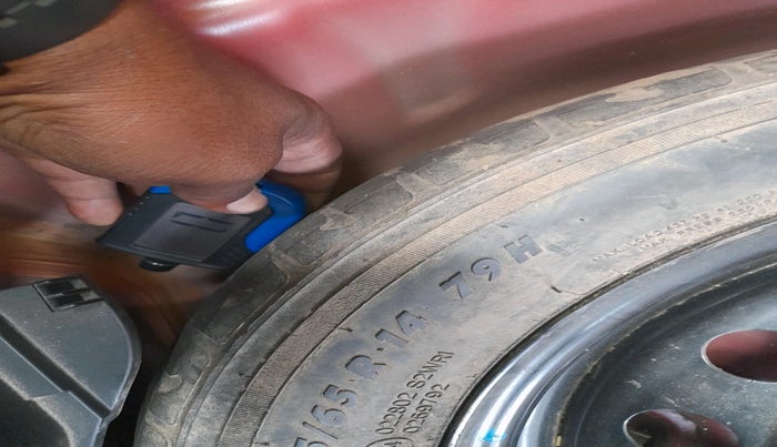 2019 Maruti Swift LXI, Petrol, Manual, 31,407 km, tyre