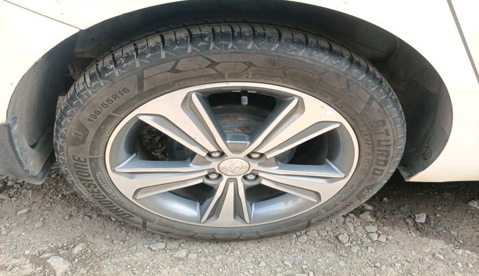 2018 Hyundai Verna 1.6 CRDI SX + AT, Diesel, Automatic, 50,976 km, tyre