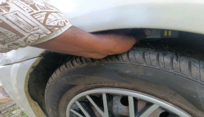 2015 Mahindra Verito 1.5 D4, Diesel, Manual, 1,17,970 km, tyre