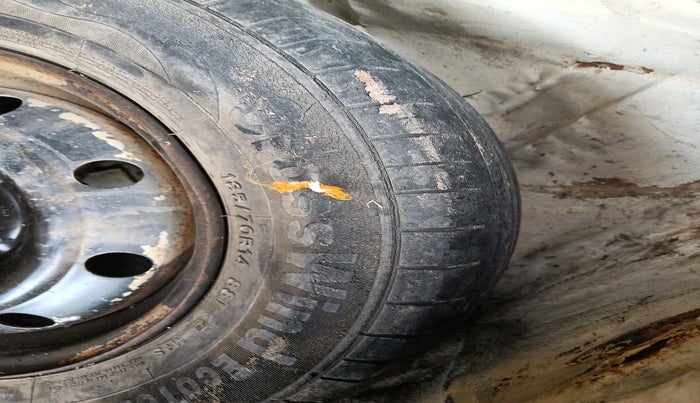 2015 Mahindra Verito 1.5 D4, Diesel, Manual, 1,17,970 km, tyre