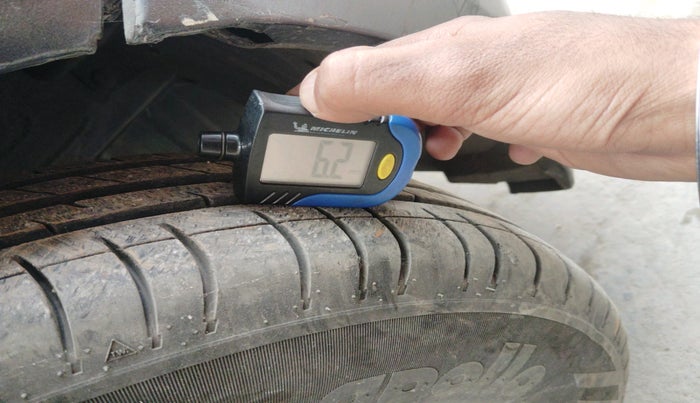 2011 Hyundai i10 MAGNA 1.2, Petrol, Manual, 57,539 km, tyre