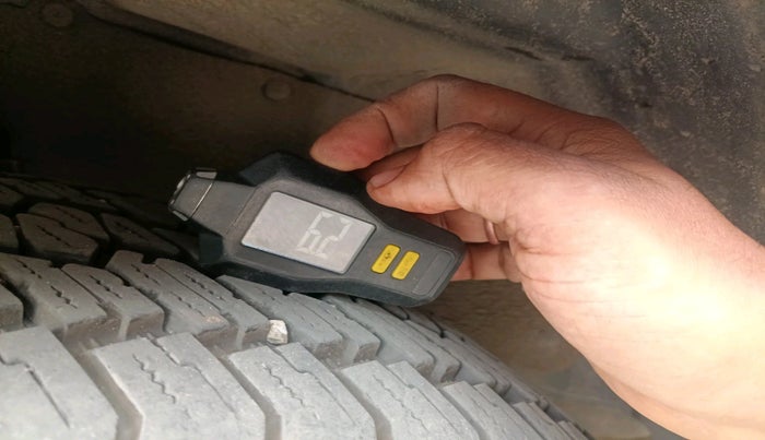 2024 Mahindra Thar LX P 2WD AT HT, Petrol, Automatic, 8,437 km, tyre