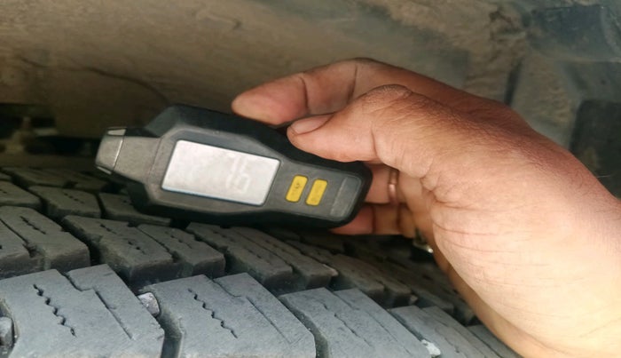 2024 Mahindra Thar LX P 2WD AT HT, Petrol, Automatic, 8,437 km, tyre