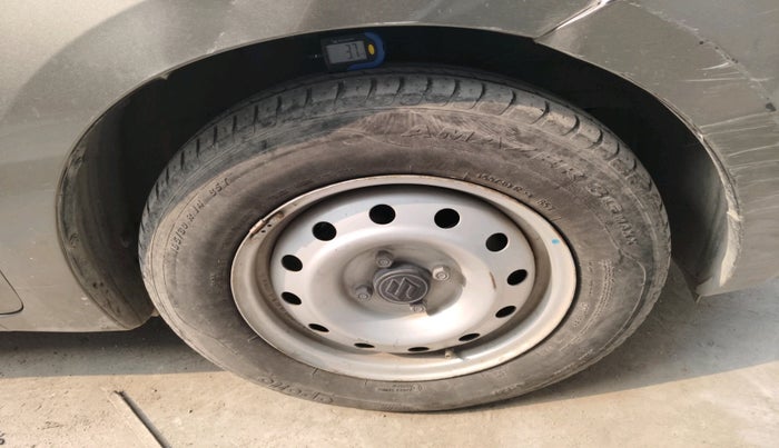 2018 Maruti Swift LXI, Petrol, Manual, 20,352 km, tyre