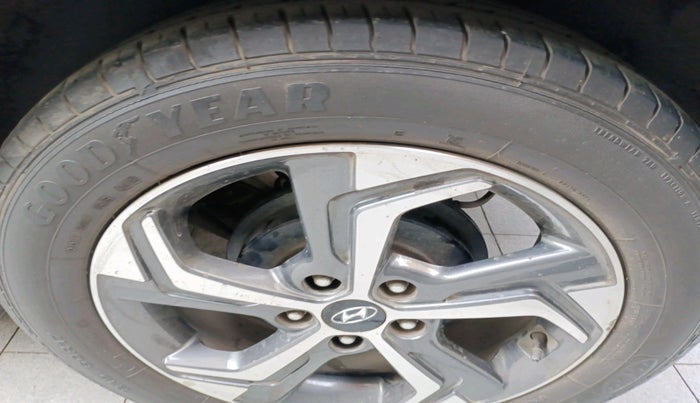 2019 Hyundai Creta SX (O) 1.6 PETROL, Petrol, Manual, 32,232 km, tyre