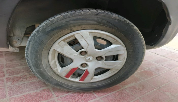 2016 Renault Kwid RXT 1.0 AMT, Petrol, Automatic, 91,454 km, tyre