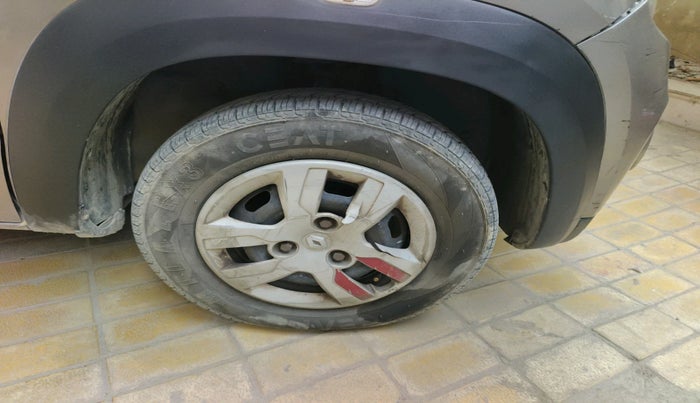 2016 Renault Kwid RXT 1.0 AMT, Petrol, Automatic, 91,454 km, tyre