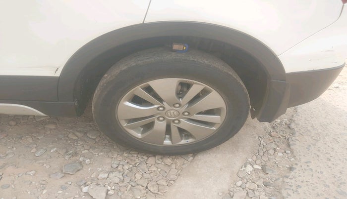 2016 Maruti S Cross ALPHA 1.6, Diesel, Manual, 69,339 km, tyre