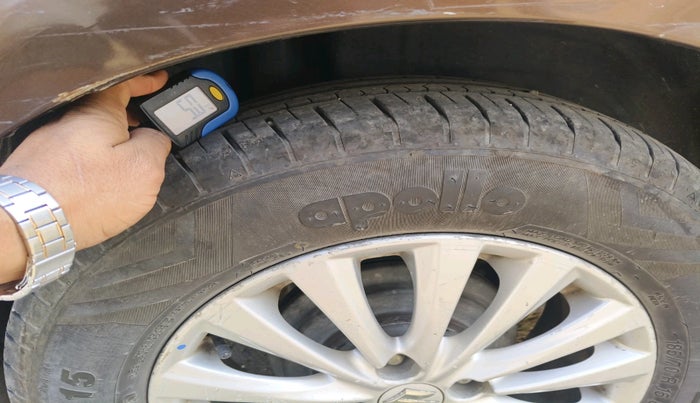 2014 Maruti Ciaz ZDI, Diesel, Manual, 1,05,154 km, tyre