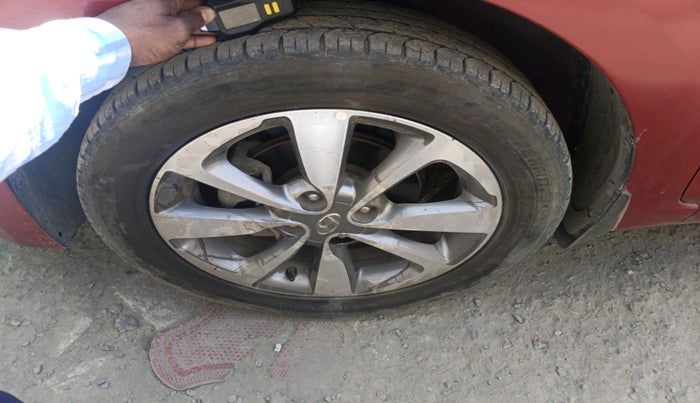 2016 Hyundai Elite i20 ASTA 1.2 (O), Petrol, Manual, 70,694 km, tyre